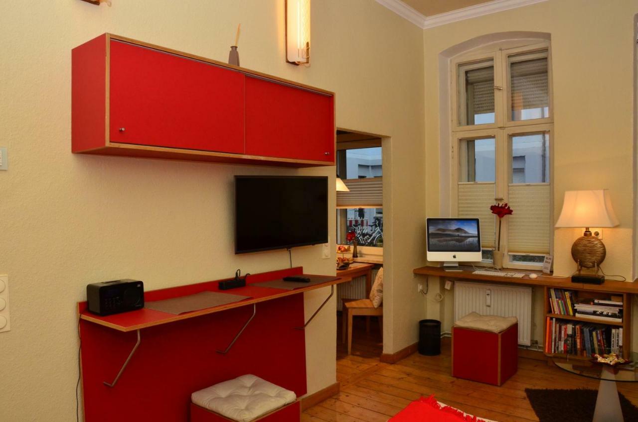 Zentral Gelegen - Stilvolles Appartment In Moabit Берлин Экстерьер фото